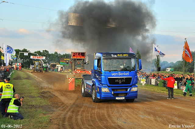 01-06-2012 455-border 01-06-2012 Nederhemert