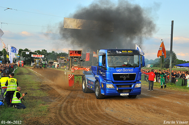 01-06-2012 456-border 01-06-2012 Nederhemert