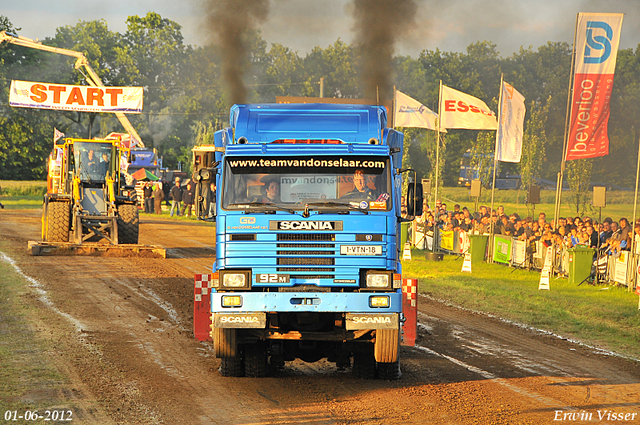 01-06-2012 514-border 01-06-2012 Nederhemert