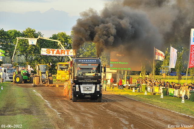 01-06-2012 531-border 01-06-2012 Nederhemert