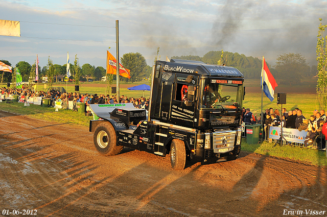 01-06-2012 539-border 01-06-2012 Nederhemert