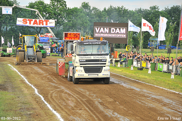 01-06-2012 542-border 01-06-2012 Nederhemert