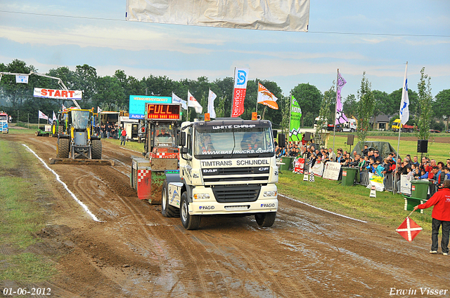 01-06-2012 547-border 01-06-2012 Nederhemert