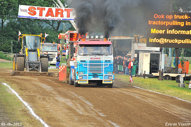 01-06-2012 556-border 01-06-2012 Nederhemert