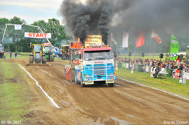 01-06-2012 562-border 01-06-2012 Nederhemert