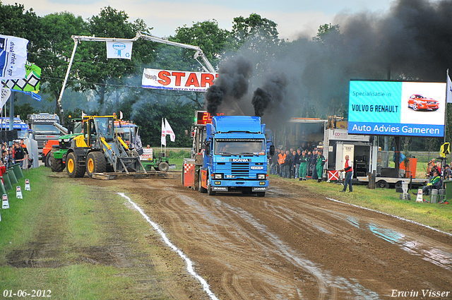 01-06-2012 568-border 01-06-2012 Nederhemert