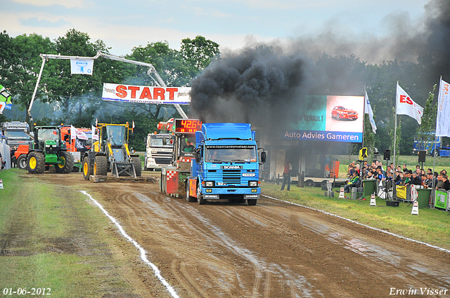 01-06-2012 570-border 01-06-2012 Nederhemert