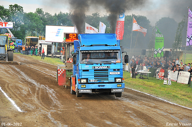 01-06-2012 579-border 01-06-2012 Nederhemert