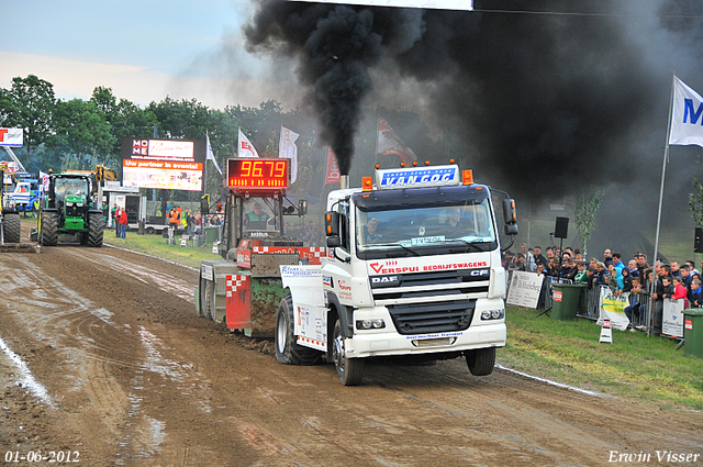 01-06-2012 610-border 01-06-2012 Nederhemert