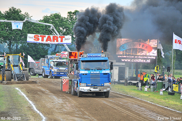 01-06-2012 620-border 01-06-2012 Nederhemert