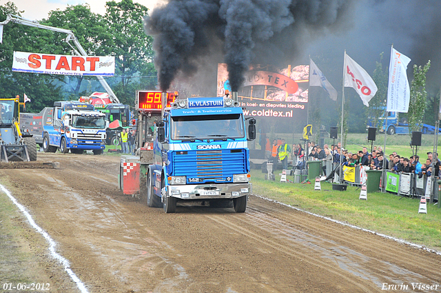 01-06-2012 621-border 01-06-2012 Nederhemert