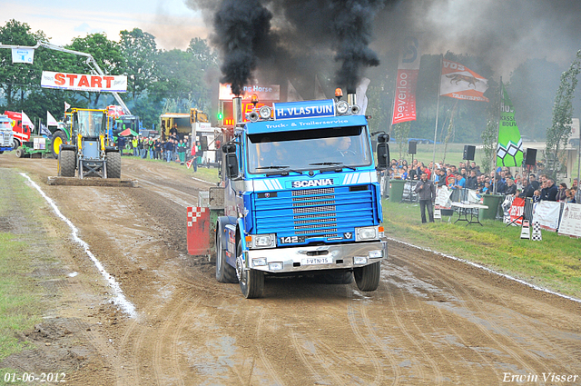 01-06-2012 629-border 01-06-2012 Nederhemert