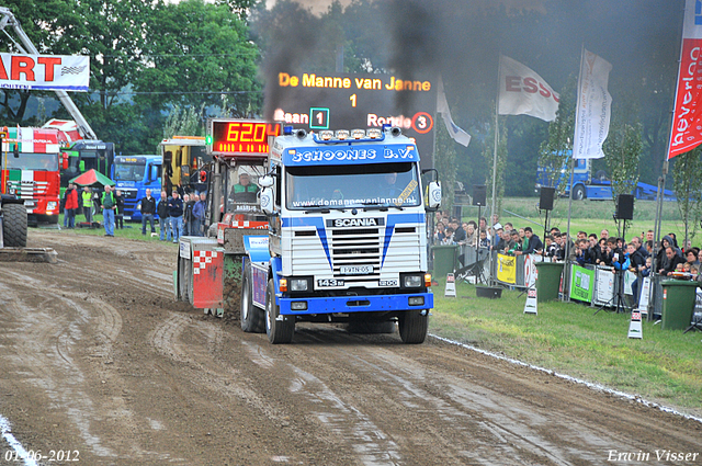 01-06-2012 639-border 01-06-2012 Nederhemert