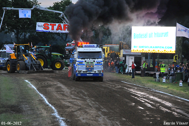 01-06-2012 722-border 01-06-2012 Nederhemert