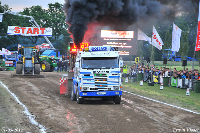 01-06-2012 726-border 01-06-2012 Nederhemert