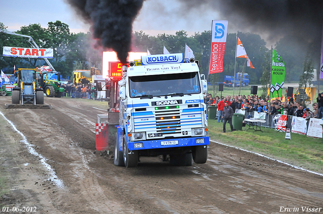 01-06-2012 731-border 01-06-2012 Nederhemert