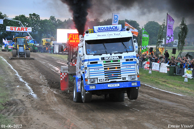 01-06-2012 734-border 01-06-2012 Nederhemert