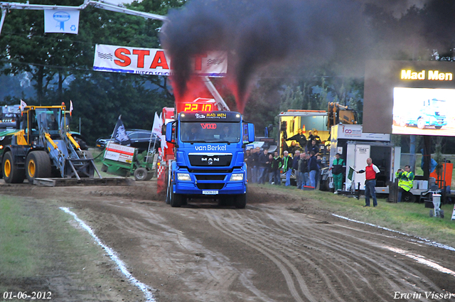 01-06-2012 756-border 01-06-2012 Nederhemert