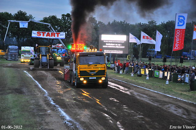 01-06-2012 782-border 01-06-2012 Nederhemert