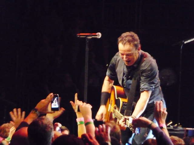 P1140929 Bruce Springsteen - Newark - 05-02-2012