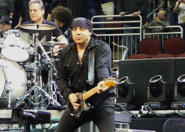 P1140887 Bruce Springsteen - Newark - 05-02-2012