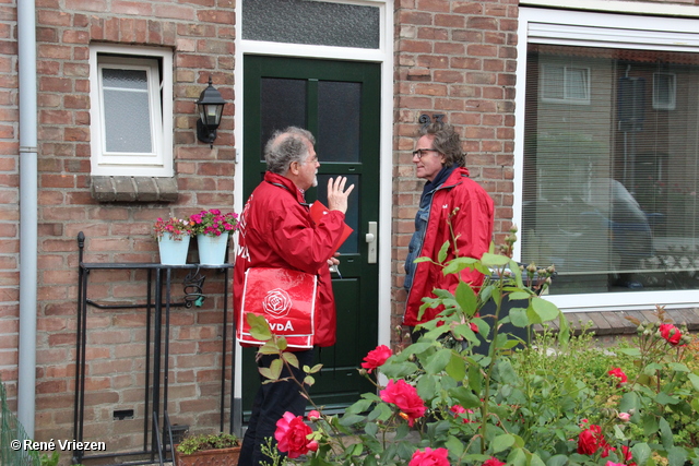 R.Th.B.Vriezen 2012 06 09 4286 PvdA Arnhem Canvassen Malburgen-oost en WC Drieslag zaterdag 9 juni 2012