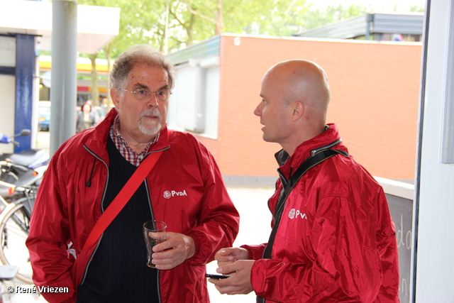 R.Th.B.Vriezen 2012 06 09 4304 PvdA Arnhem Canvassen Malburgen-oost en WC Drieslag zaterdag 9 juni 2012