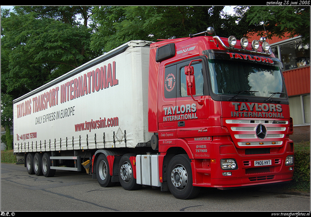 DSC 3795-border Taylors International - Mansfield (UK)