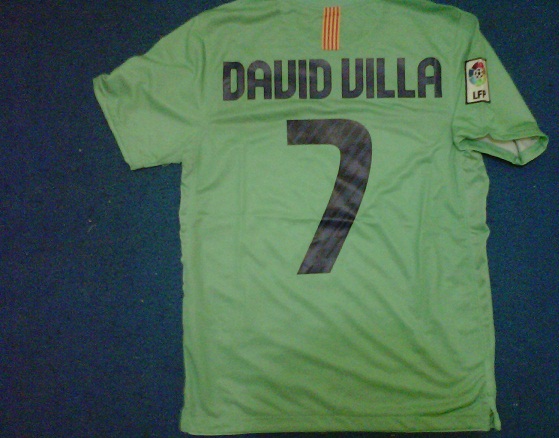 barca away s dvd villa back - 