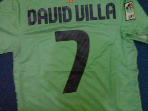 barca away s dvd villa back2 - 