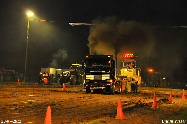 20-07-2012 018-border Truckpull demo Lunteren 20-07-2012