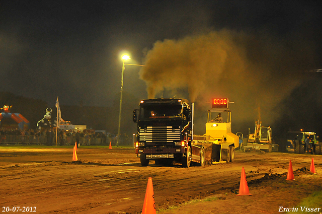 20-07-2012 022-border Truckpull demo Lunteren 20-07-2012