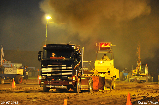 20-07-2012 026-border Truckpull demo Lunteren 20-07-2012
