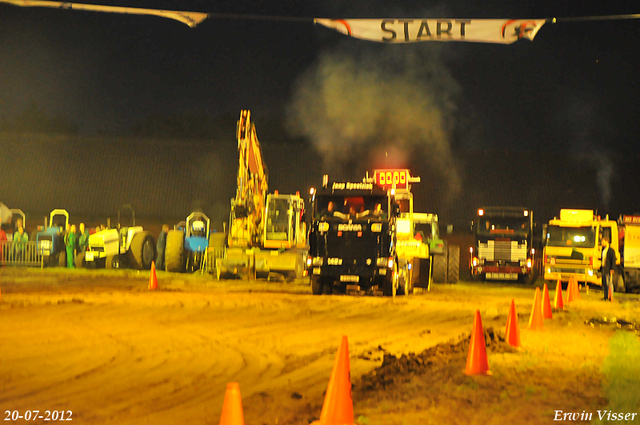 20-07-2012 056-border Truckpull demo Lunteren 20-07-2012