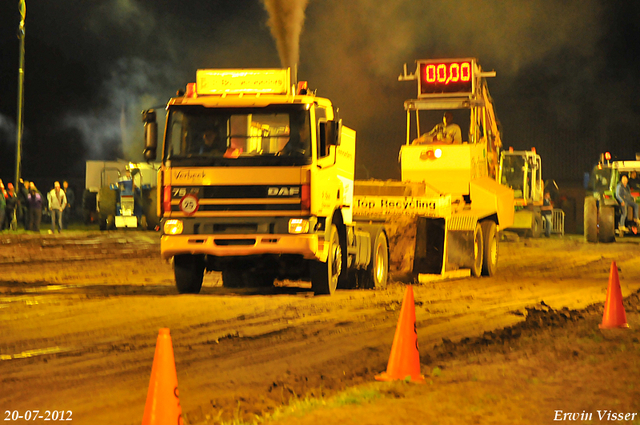 20-07-2012 067-border Truckpull demo Lunteren 20-07-2012