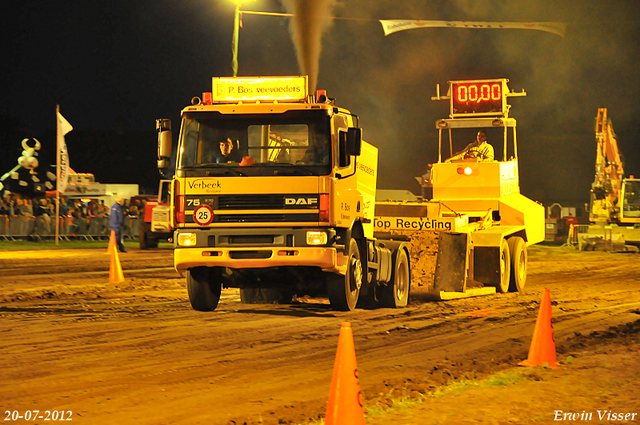 20-07-2012 068-border Truckpull demo Lunteren 20-07-2012