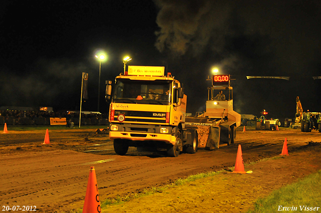 20-07-2012 075-border Truckpull demo Lunteren 20-07-2012