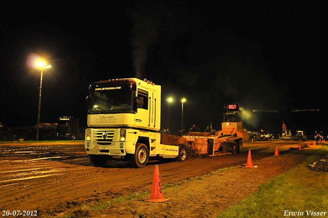 20-07-2012 111-border Truckpull demo Lunteren 20-07-2012