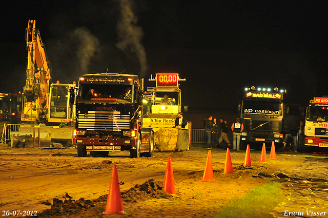 20-07-2012 114-border Truckpull demo Lunteren 20-07-2012