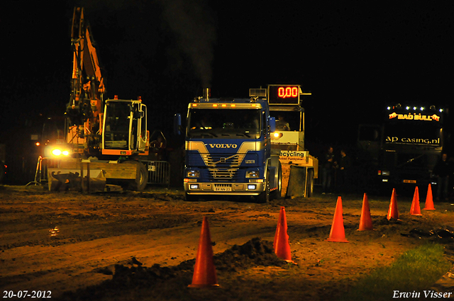 20-07-2012 131-border Truckpull demo Lunteren 20-07-2012