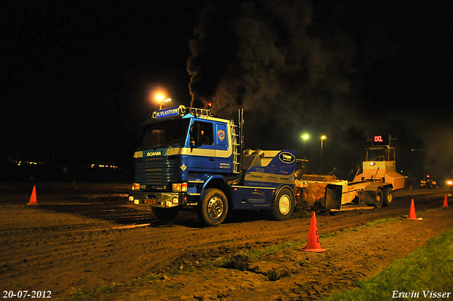 20-07-2012 161-border Truckpull demo Lunteren 20-07-2012