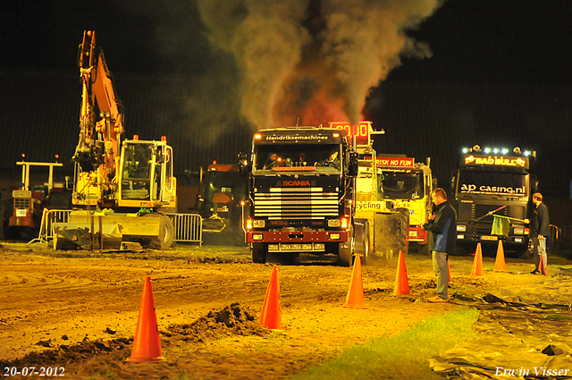 20-07-2012 166-border Truckpull demo Lunteren 20-07-2012