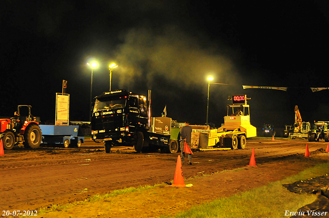 20-07-2012 195-border Truckpull demo Lunteren 20-07-2012