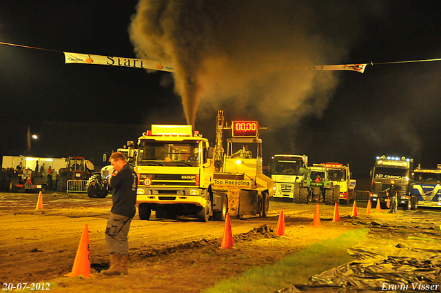 20-07-2012 200-border Truckpull demo Lunteren 20-07-2012