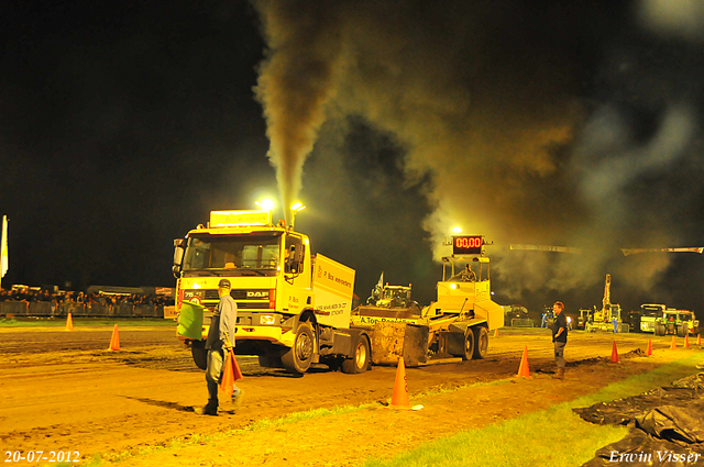 20-07-2012 208-border Truckpull demo Lunteren 20-07-2012