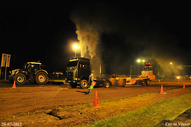 20-07-2012 244-border Truckpull demo Lunteren 20-07-2012