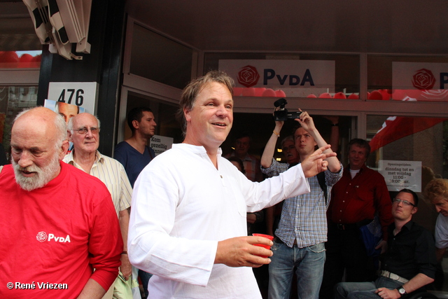 R.Th.B.Vriezen 2012 08 03 5799 PvdA Arnhem Opening Regionaal Partijkantoor vrijdag 3 augustus 2012