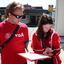 R.Th.B.Vriezen 2012 08 04 5892 - PvdA Arnhem Canvassen en rozen uitdelen Presikhaaf-oost zaterdag 4 augustus 2012