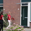 R.Th.B.Vriezen 2012 08 04 5964 - PvdA Arnhem Canvassen en rozen uitdelen Presikhaaf-oost zaterdag 4 augustus 2012