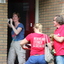 R.Th.B.Vriezen 2012 08 04 5988 - PvdA Arnhem Canvassen en rozen uitdelen Presikhaaf-oost zaterdag 4 augustus 2012